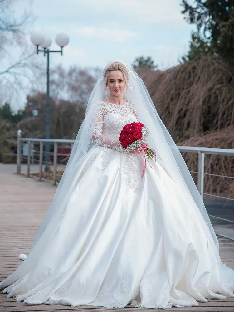 O-Neck vestido de casamento com apliques de renda, mangas compridas, A-Line, até o chão, vestido de noiva, elegante e luxuoso