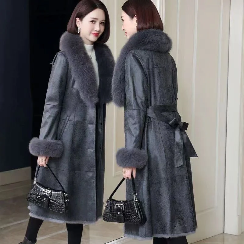 2023 New Winter real Fur Integrated Coat for Women\'s Mid length Fox Fur Collar Rabbit Fur Inner Bladder Fur Coat