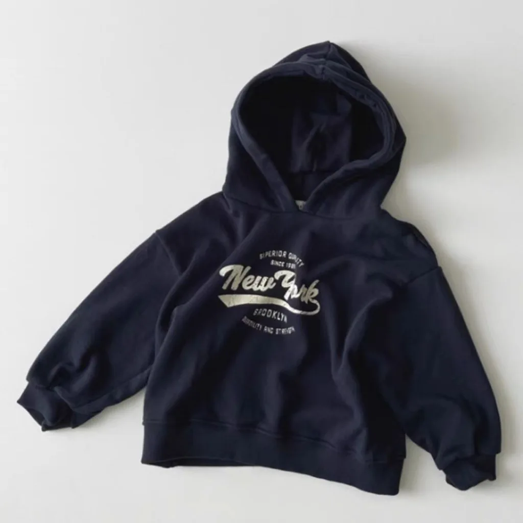 Dziecięca bluza z kapturem na długi rękaw z nadrukiem liter, luźna bluza dla chłopców i dziewczynek, jesień 2025, nowa kolekcja, ubrania dla niemowląt.