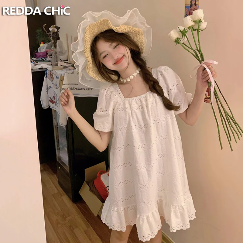 

Женское кружевное мини-платье REDDACHiC, белое однотонное Свободное платье с квадратным вырезом, рукавами-фонариками и оборками, повседневная одежда