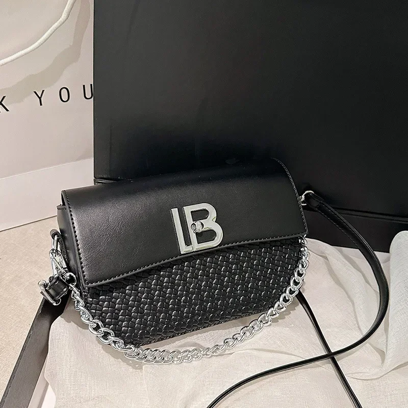 

2025 New Niche Women's Small Square Bag - Casual Fashion, Chain Shoulder/Crossbody/Underarm, Versatile