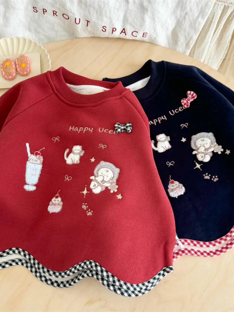 ファイオナブルな漫画キッズフーディー秋冬新作子供服女の子服ドパントレンディな服装ベビーガールズ