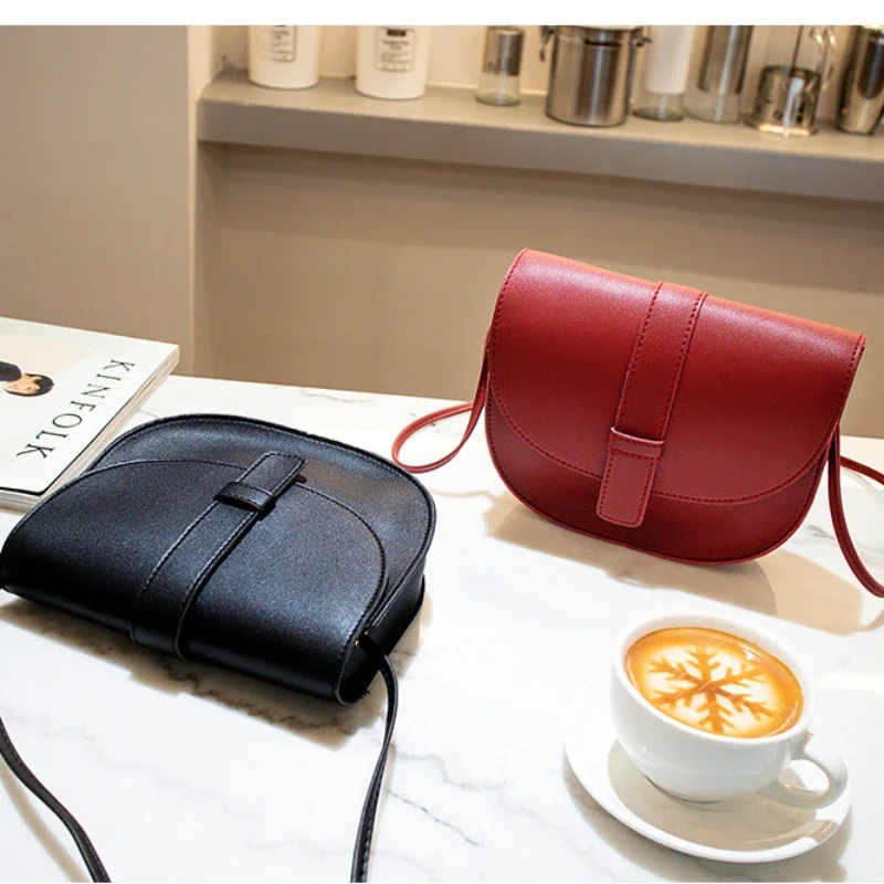 New PU Leather Crossbody Bag for Women Semi Circle Solid One Shoulder Saddle Bag Fashion Casual Ladies Hand Bags Purses