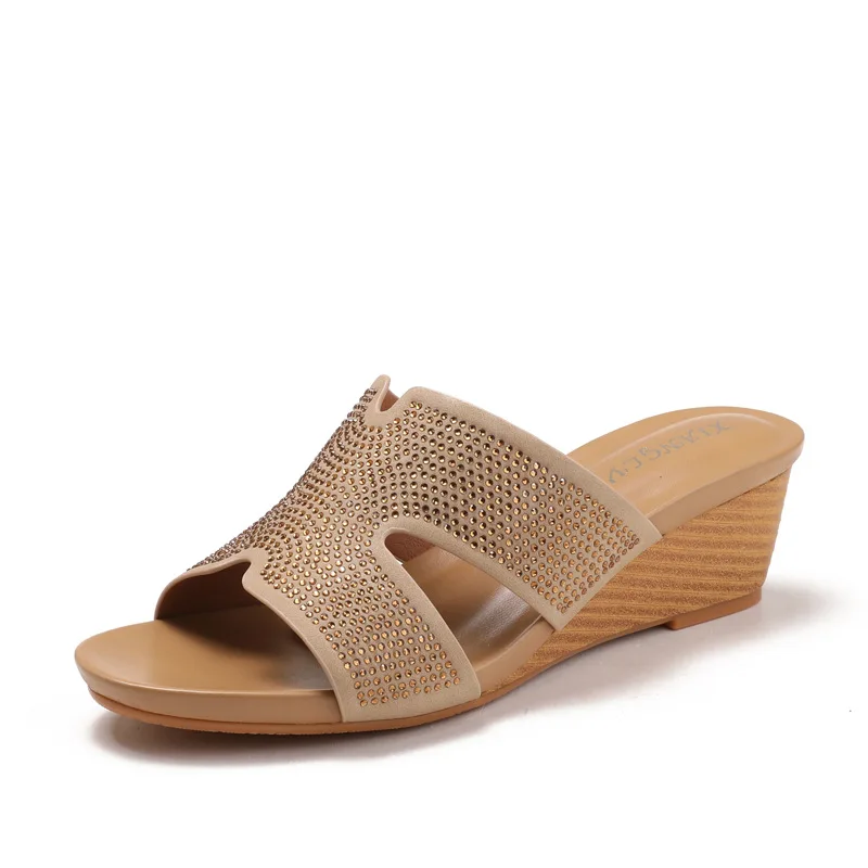 

Модные женские шлепанцы на толстом каблуке, увеличивающие рост, универсальные, в этническом стиле, из ПУ, с вырезами на каблуке