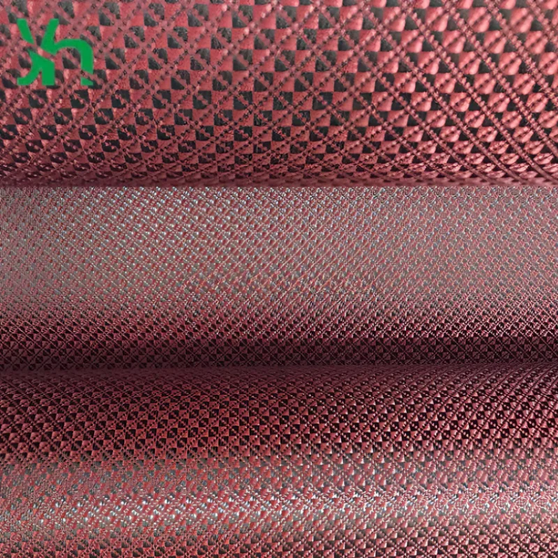 قماش من ألياف الكربون عالي القوة 3K 240GSM باللون الأحمر والأسود لقطع غيار السيارات والفضاء والحرف اليدوية