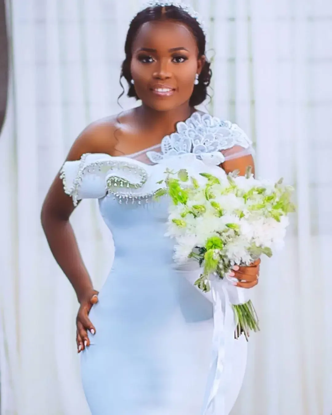 Vestidos de novia de sirena de encaje con cristales árabes Aso Ebi de talla grande personalizados, vestidos de novia baratos hechos a medida con un hombro