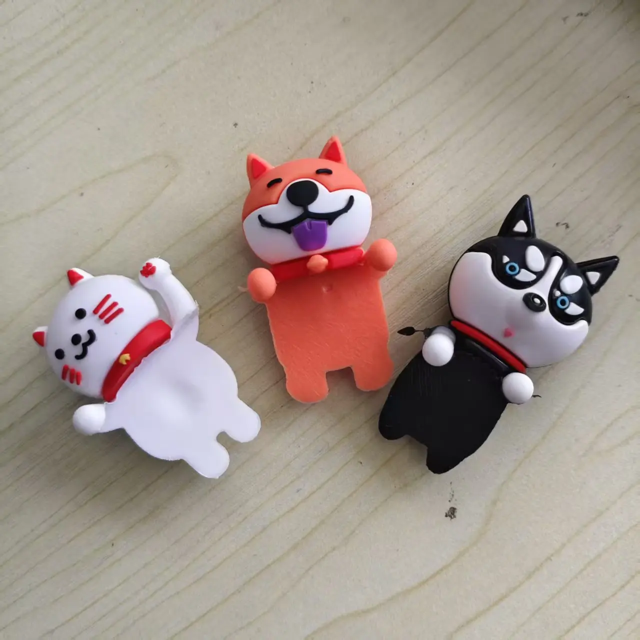 Adesivos 3D de Husky Fofo para Suporte de Celular no Retrovisor de Moto, Ornamento para Painel de Carro, Decoração para Moldura de Placa de Carro