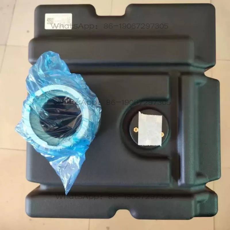 C75W-9 Wheel Excavator Plastic Diesel Fuel Tank Assembly Cab Fuel Tank Replacement Parts