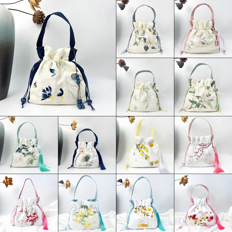 Antique Women\'s Literature and Art Embroidered Flower Bunch Mouth Tassel Hanfu Handbag Shoulder Bag for Cosplay Daily Life