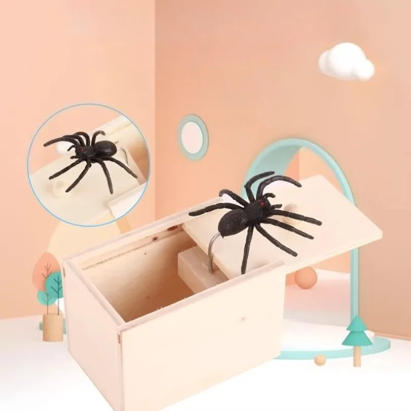 Hölzerner Streich-Trick, praktischer Witz, Zuhause, Büro, erschreckt, Spielzeugkiste, Gag, Spinne, Kind, Eltern, Freund, lustiger Spielwitz, Geschenk, überraschende Box