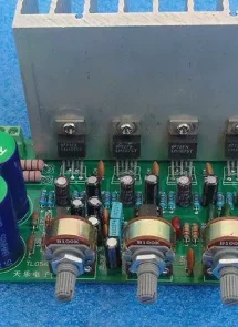 Fully automatic precision speed control rotary table positioner argon arc welding handheld laser welding ring seam welding equip