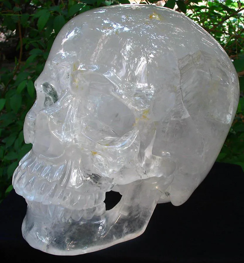 Wholesale Large Quartzite Natural Clear Crystal Skull Decorative Carving Blank for Stone and Crystal Handicraft Making.