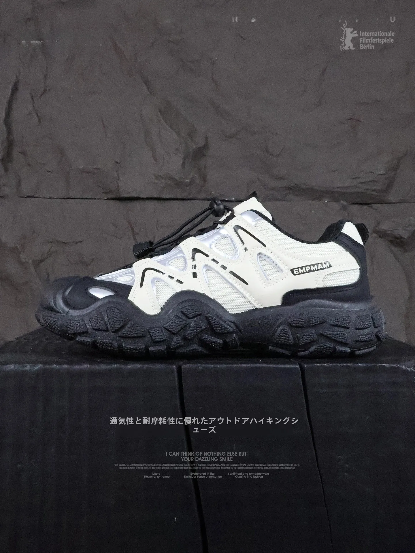 outdoor-climbing-shoes-summer-low-help-breathable-wear-resistant-anti-slip-thick-bottom-couple-sports-shoes-men-women-hiking