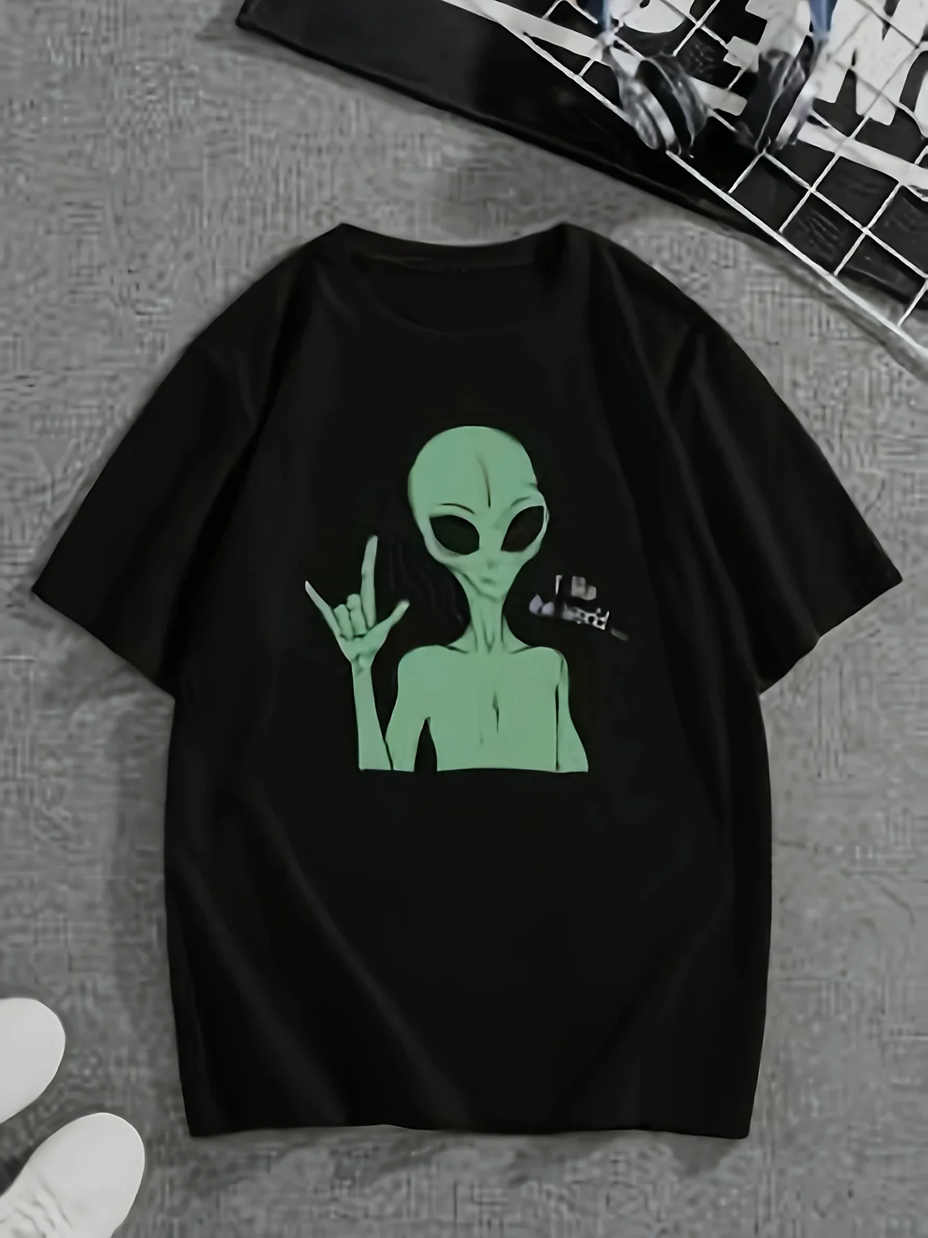 

Men's Casual Graphic Print Short Sleeve T Shirt Black with Neon Green Alien Design 100 Polyester Round Neck Machine