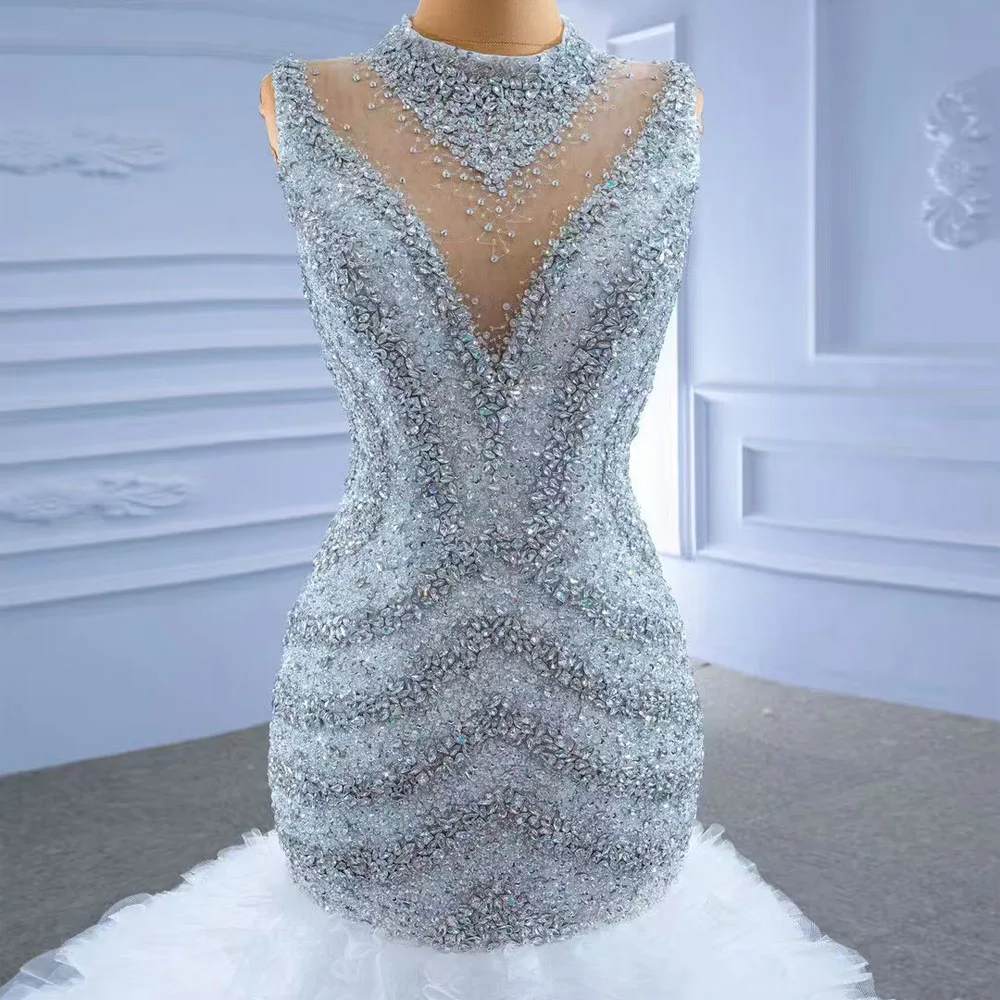 

Свадебное платье на заказ: без рукавов, с кружевной шнуровкой на спине, с кристаллами и оборками