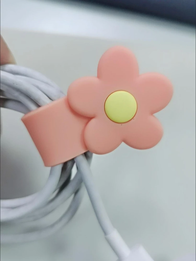 1PC Hot Headset Silicone Multifunction Data Line Storage Winder Cable Protector Cute Cartoon Cord Protector