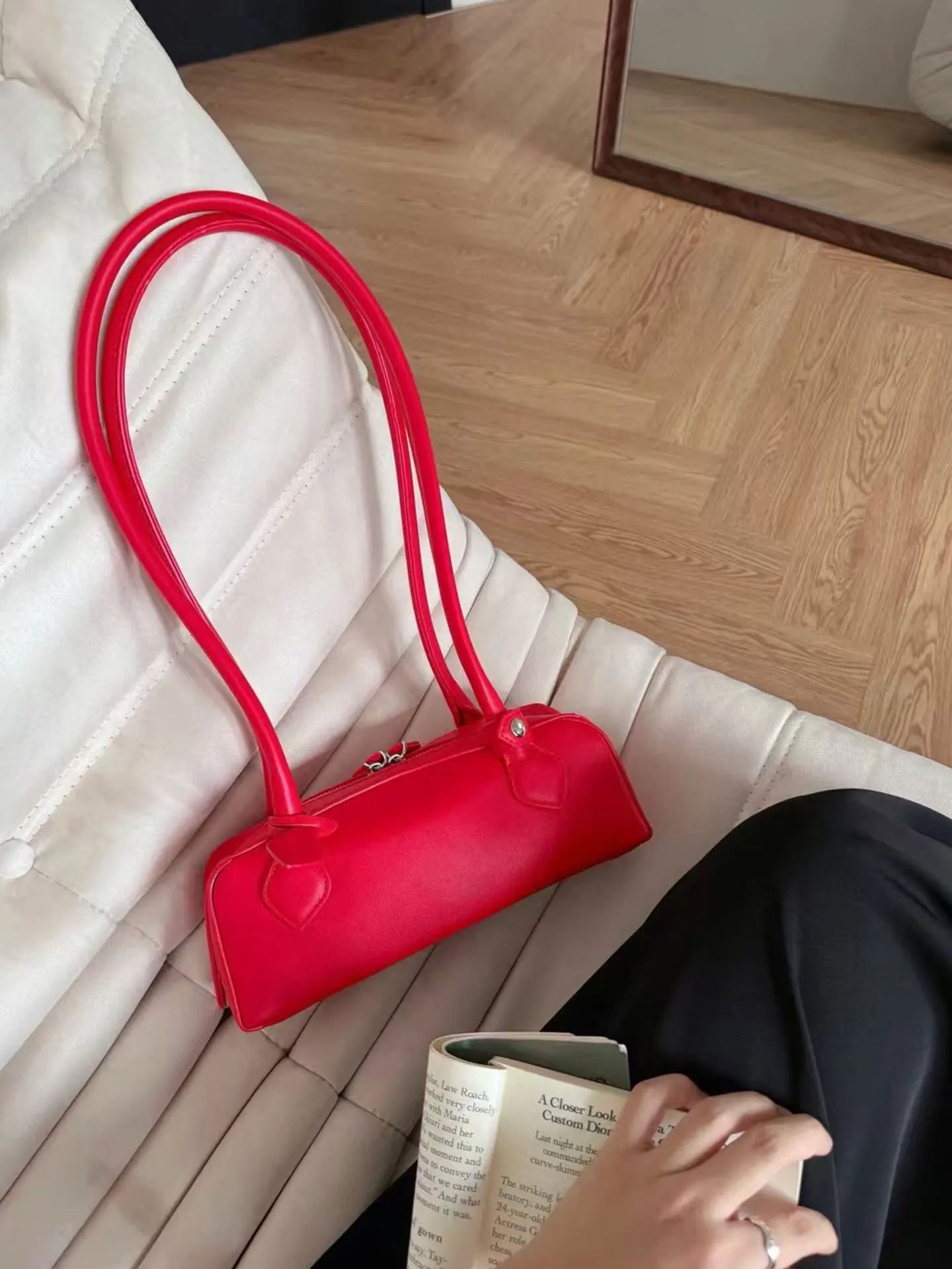 

Red Underarm Bag for Women Large Capacity 2025 New Style Commuter Bag Soft Leather Handbag Single Shoulder Bag Square Shape