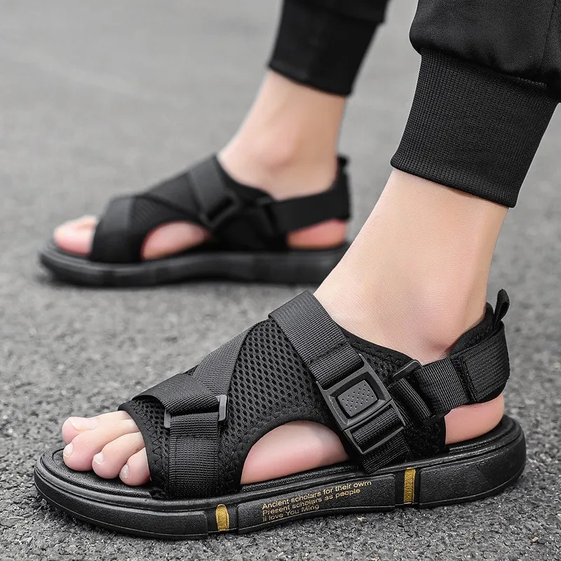 Sandals Soft Men Comfortable Non-Slip Men Shoes High Quality Woven Beach Sandals Mens Gladiator Sandals Summer Casual Flat Shoes