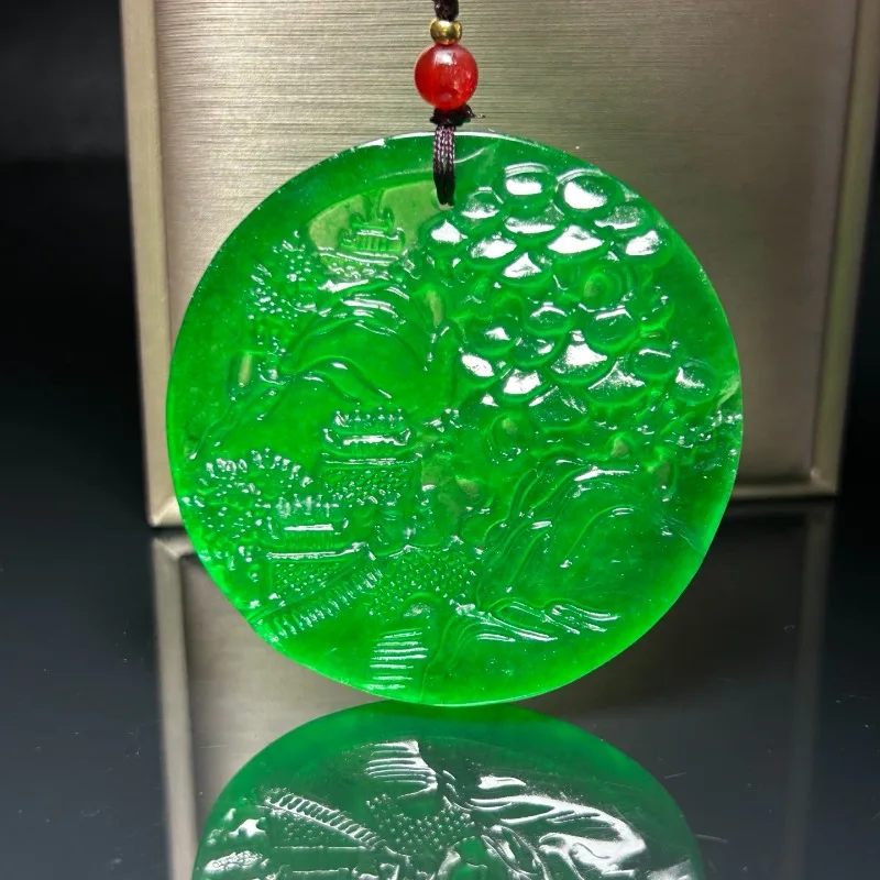 

Classic Retro High-ice Green Landscape Round Brand Pendant, Suitable for Both Men and Women