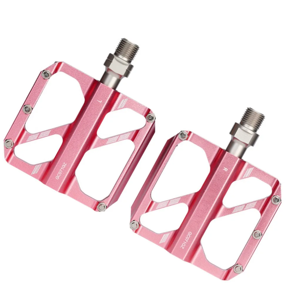 Aluminum Alloy Bike Pedals Non-Slip with Anti Slip Pins Road Bike Pedals 9/16 Inch Thread Chrome Molybdenum Steel Axle
