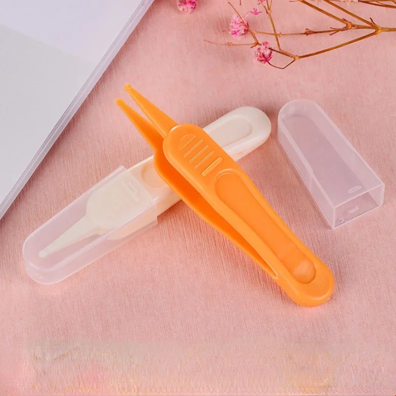 Newborn Dig Booger Clip Baby Ear Nose Navel Clean Tools Kids Safety Tweezers Cleaning Forceps Toddler Nasal Cavity Care Supplies