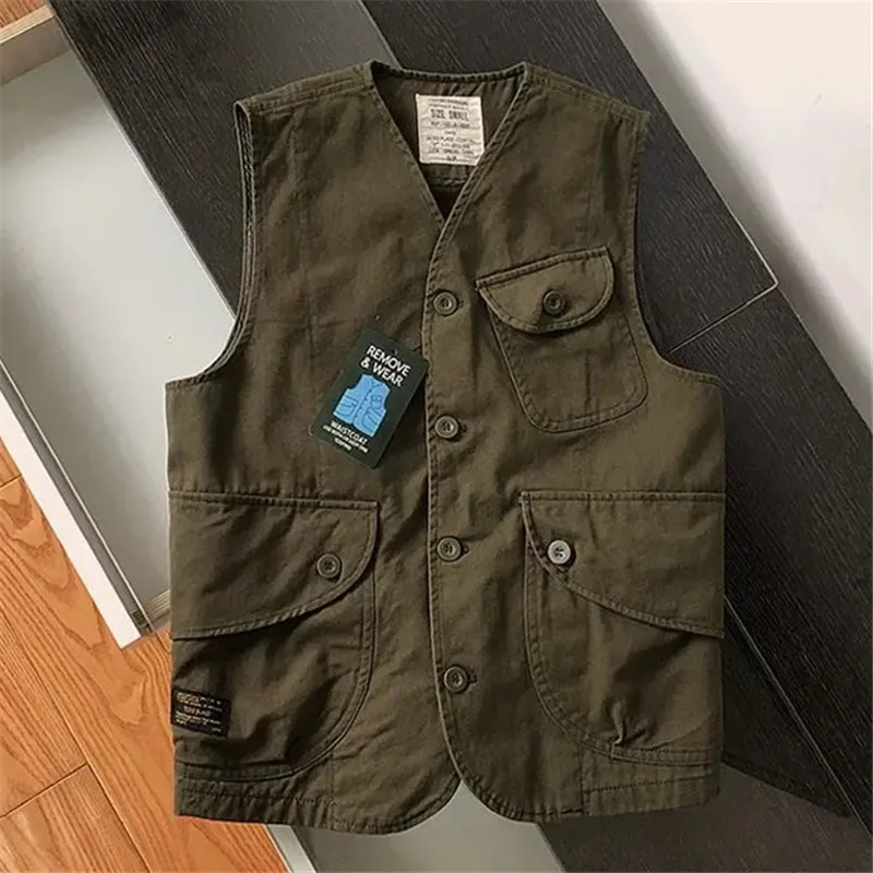 Multi-Pocket Tooling Vest Men Casual Loose Sleeveless Chaleco Hombre Spring Autumn Single Breasted V-Neck Waistcoat