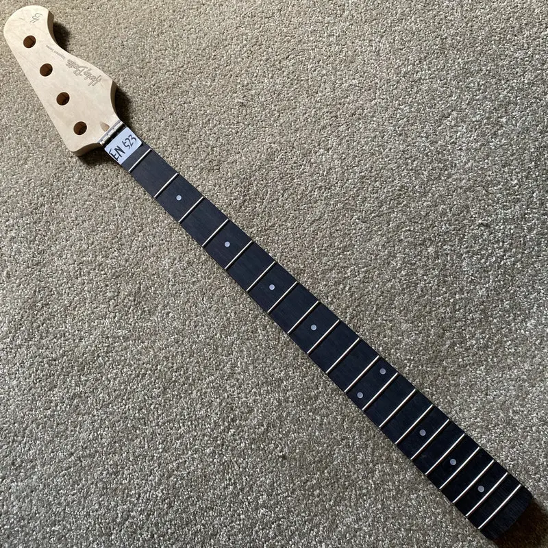

EN523 Genuine HarleyBenton Standard Series 4 String Electric Bass Neck with Damages 20 Frets for Bass Guitar Replace and DIY