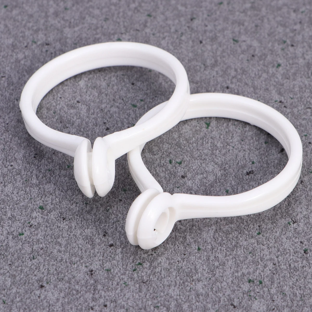 

150Pcs Curtain Rings Premium ABS Material Large Smooth Sliding Ring for Curtains Drapery Holder Window Accessories White