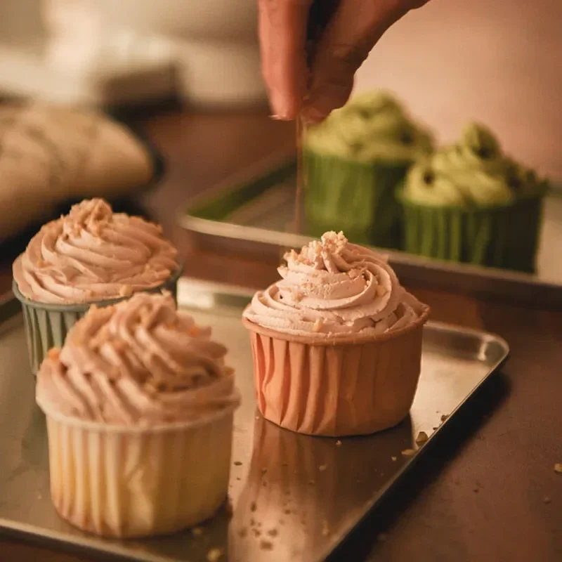 50 Uds. De papel de gran tamaño para magdalenas, magdalenas, vasos de papel para hornear cupcakes, papel o envoltorio de pastel a prueba de aceite