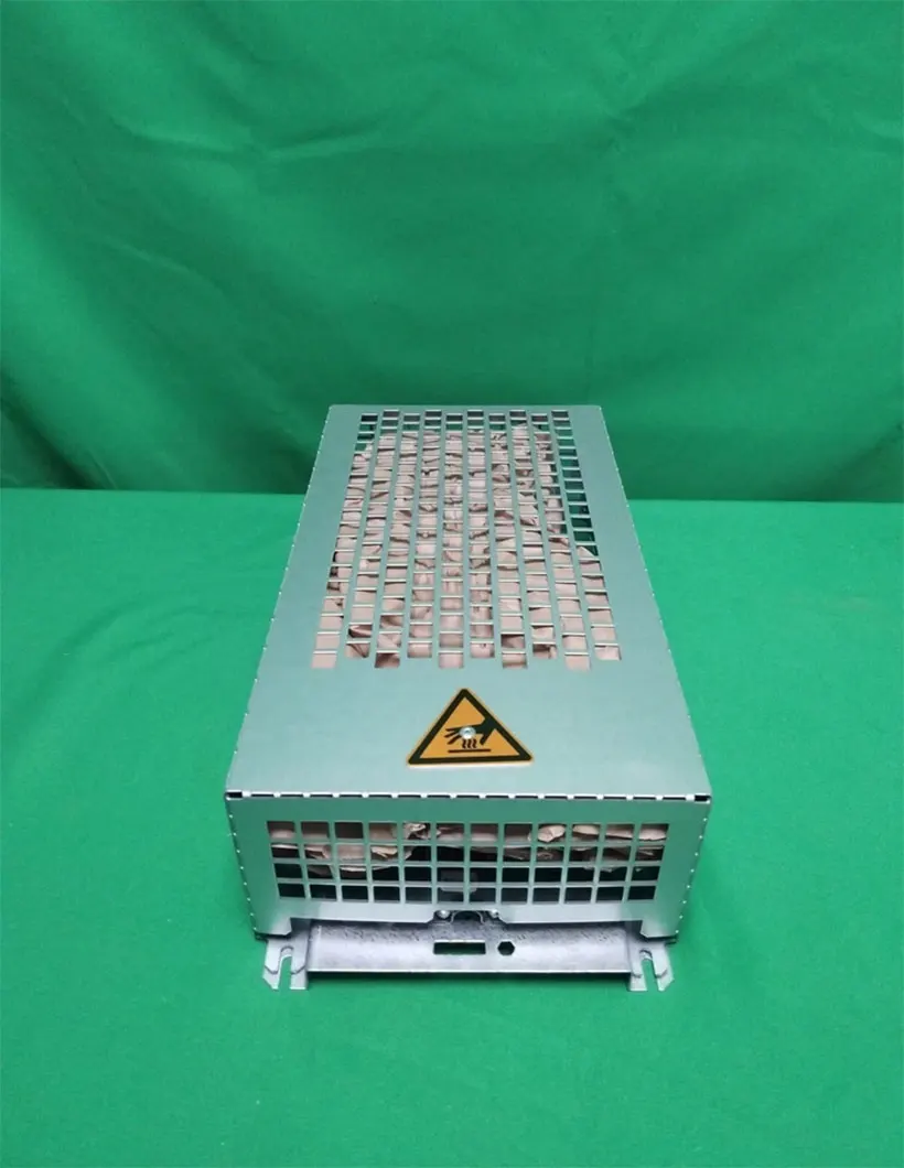 

Brand New VW3A7732 VW3A7733 One Year Warranty