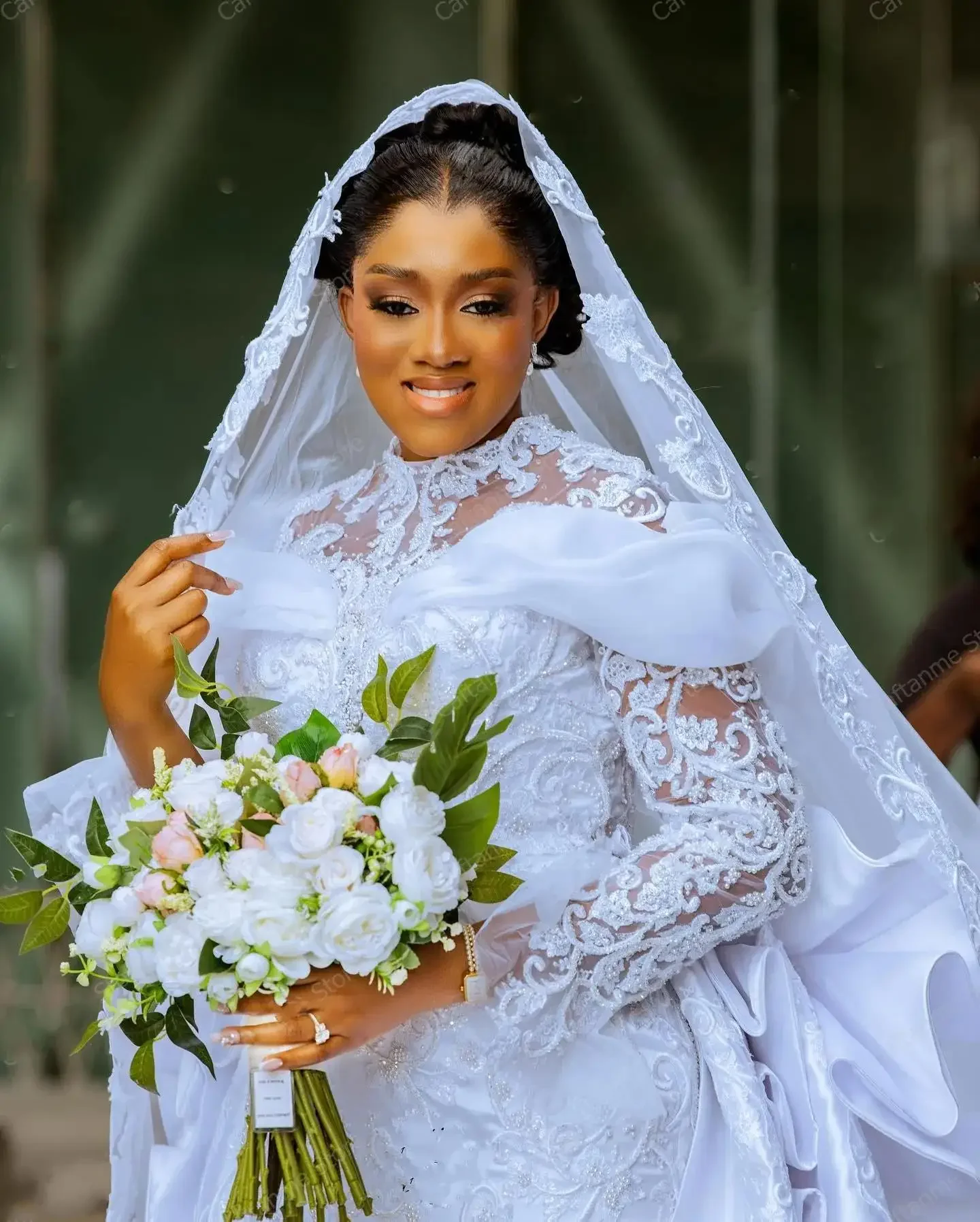 Robe de mariée sirène en dentelle à col haut personnalisée avec surjupe, robes de patients en satin de campagne, manches longues