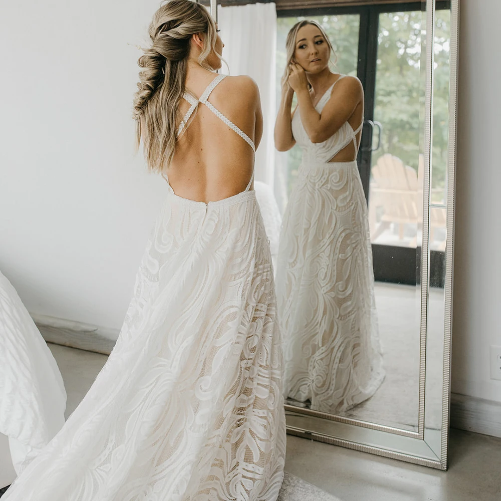 Customized Rustic Outdoor Lace V Neck Wedding Dress Drop Ship A Line Backless Bohemian Open Back Boho Plus Size Bridal Gown