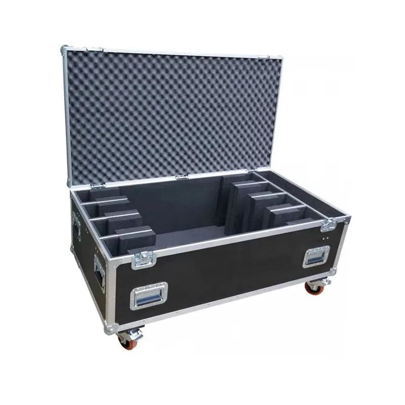 Showtec Sunstrip Active Flight Case Transport 8 DMX Lights