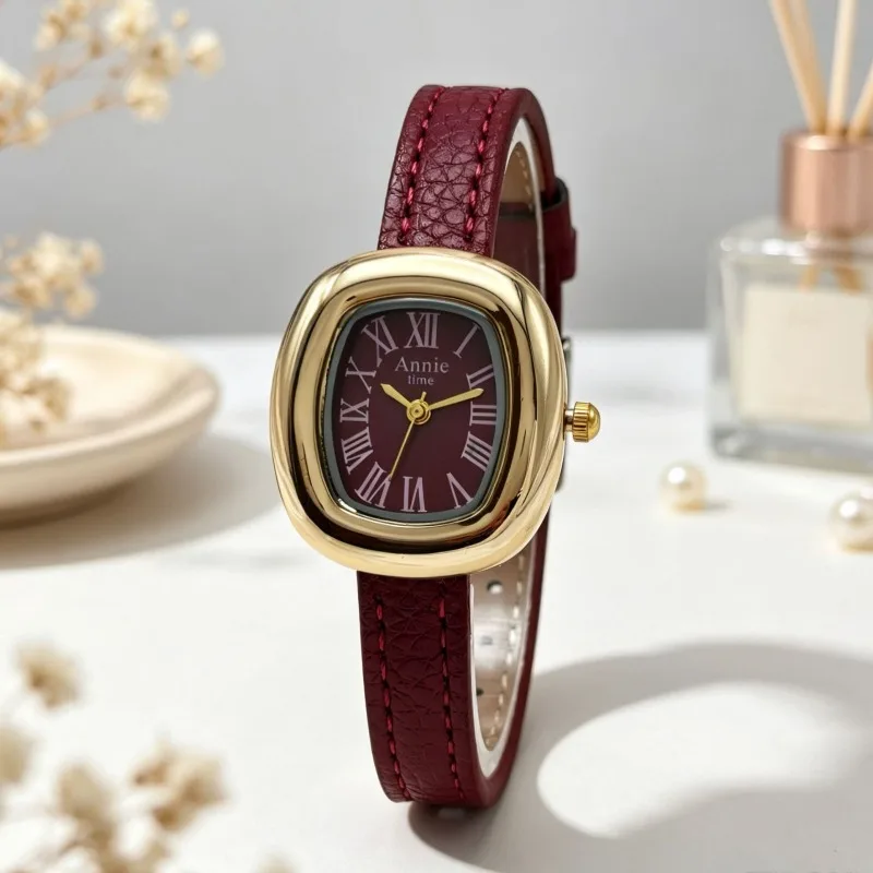Hot Sale Women Small Square Watches Ladies' Quartz Wristwatch Fashion Leather Strap Student Quartz Wristwatches Wholesale
