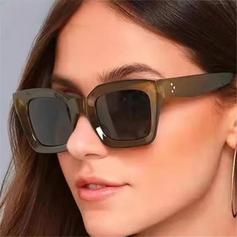 YOOSKE Vintage Square Sunglasses for Women Men 2023 Fashion Rectangle Gradient Sun Glasses Ins Popular Retro Rivet Diving Goggle