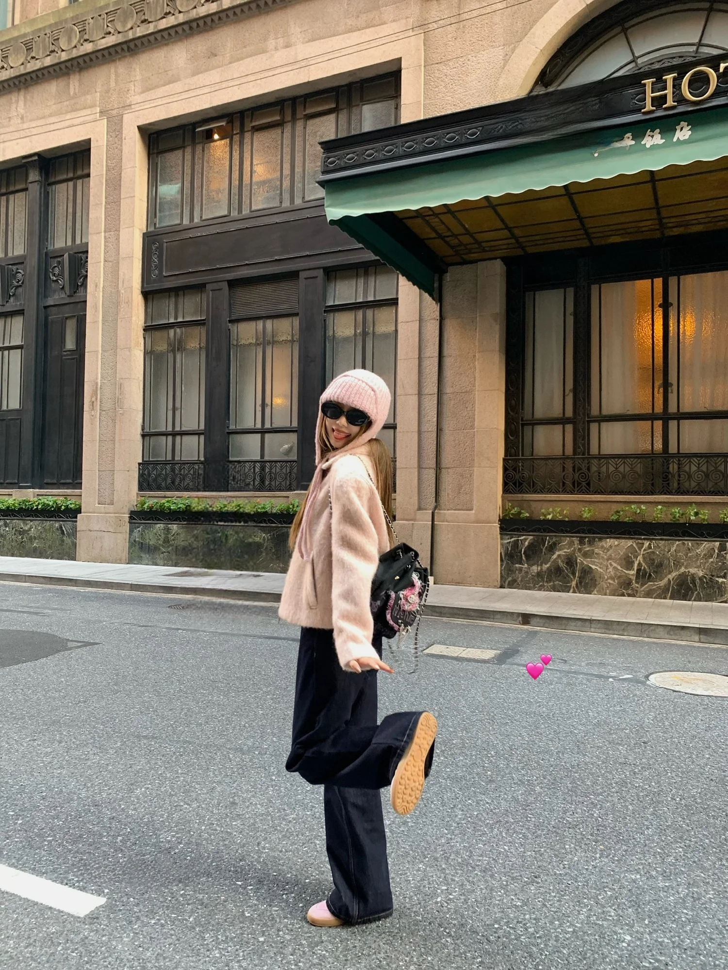 

Шерстяное пальто с эффектом похудения, однотонное, свободного кроя, с воротником, на молнии, с длинными рукавами, прямого силуэта