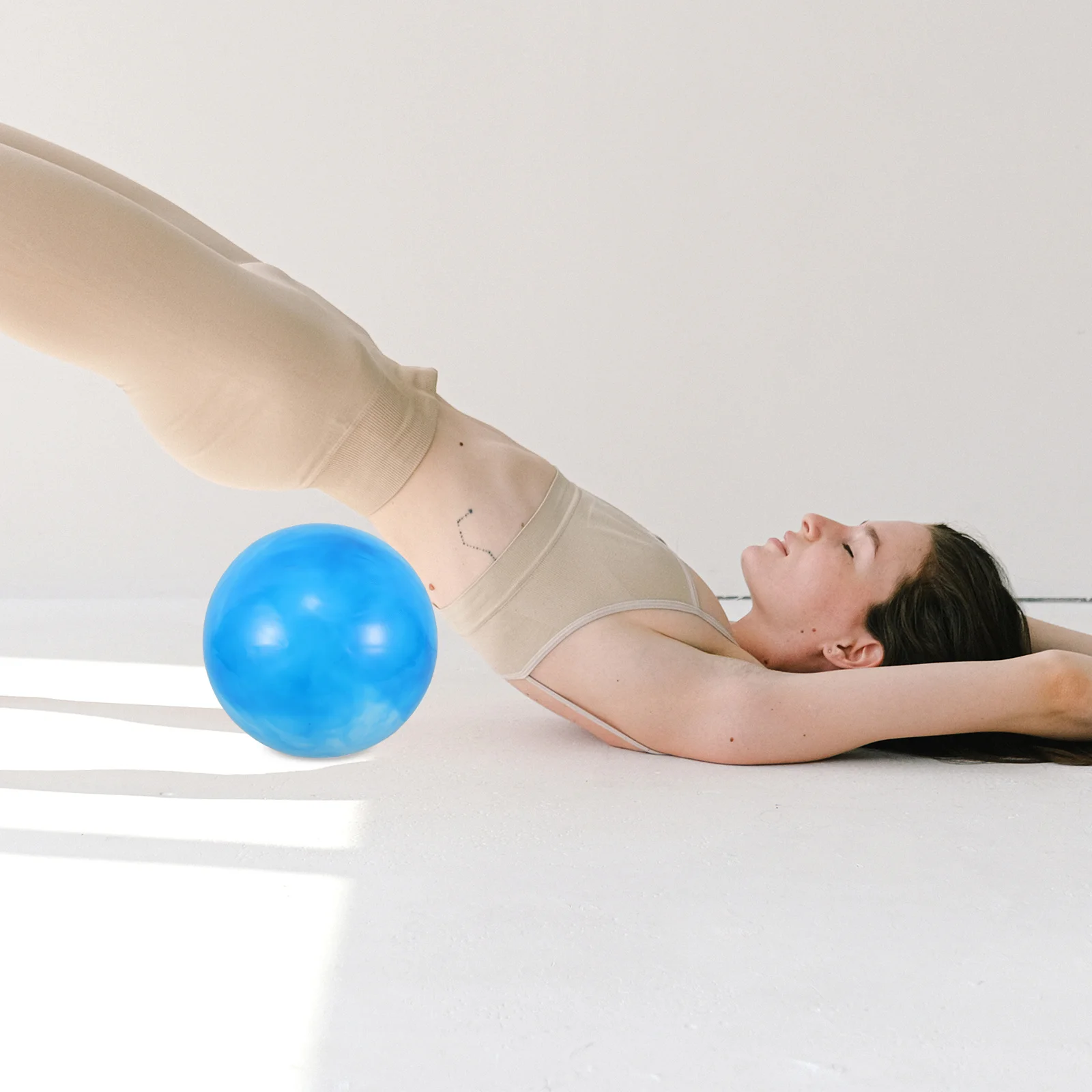 

Pilates Mini Soft Small Yoga Ball Core Stability Workout Training Exercise ABS Home Gym Ball 25 Cm Pilate Equipment