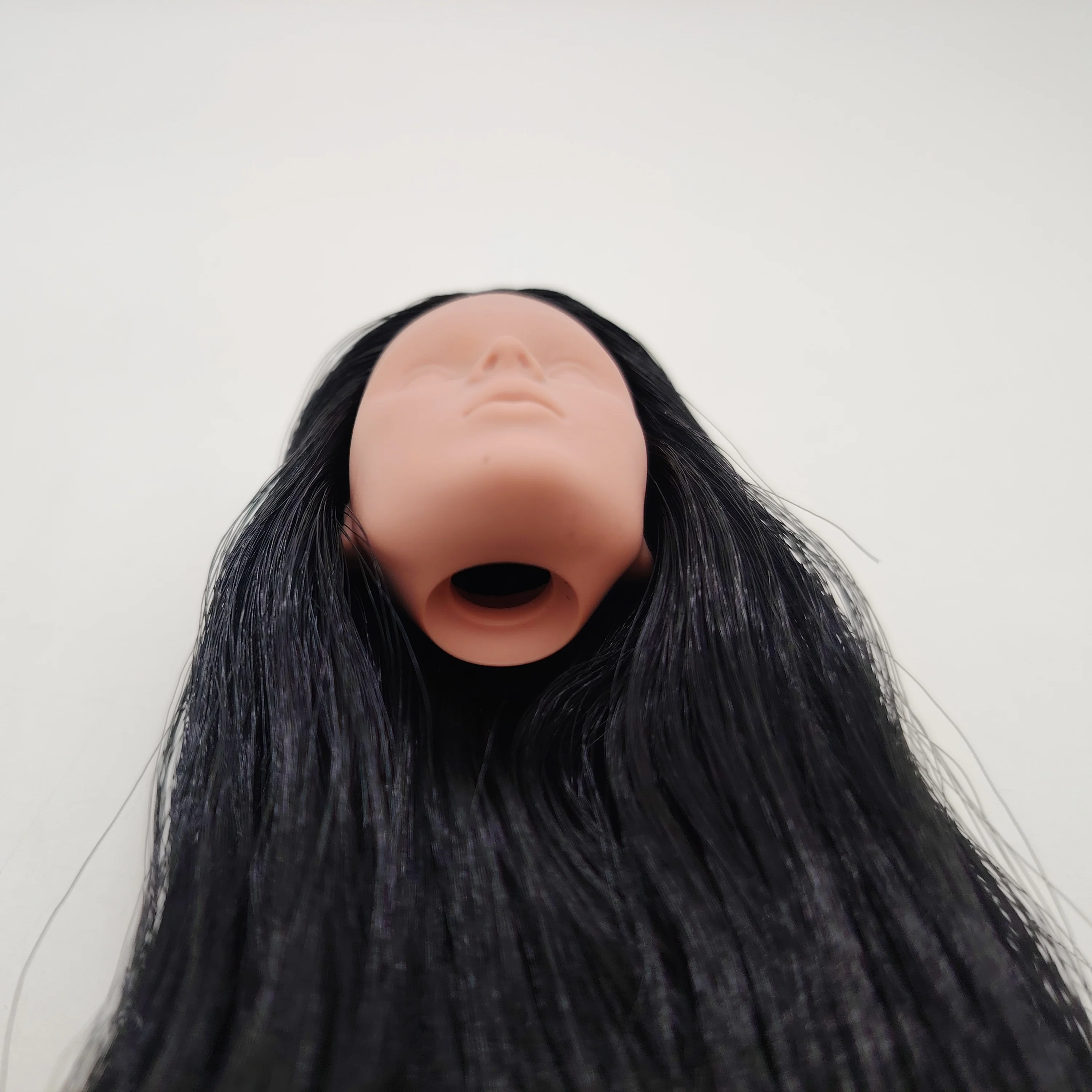 أزياء رويالتي Nu.face Eden Lilith Blair شعر أسود FR جلد أبيض سلامة دمية وجه فارغ