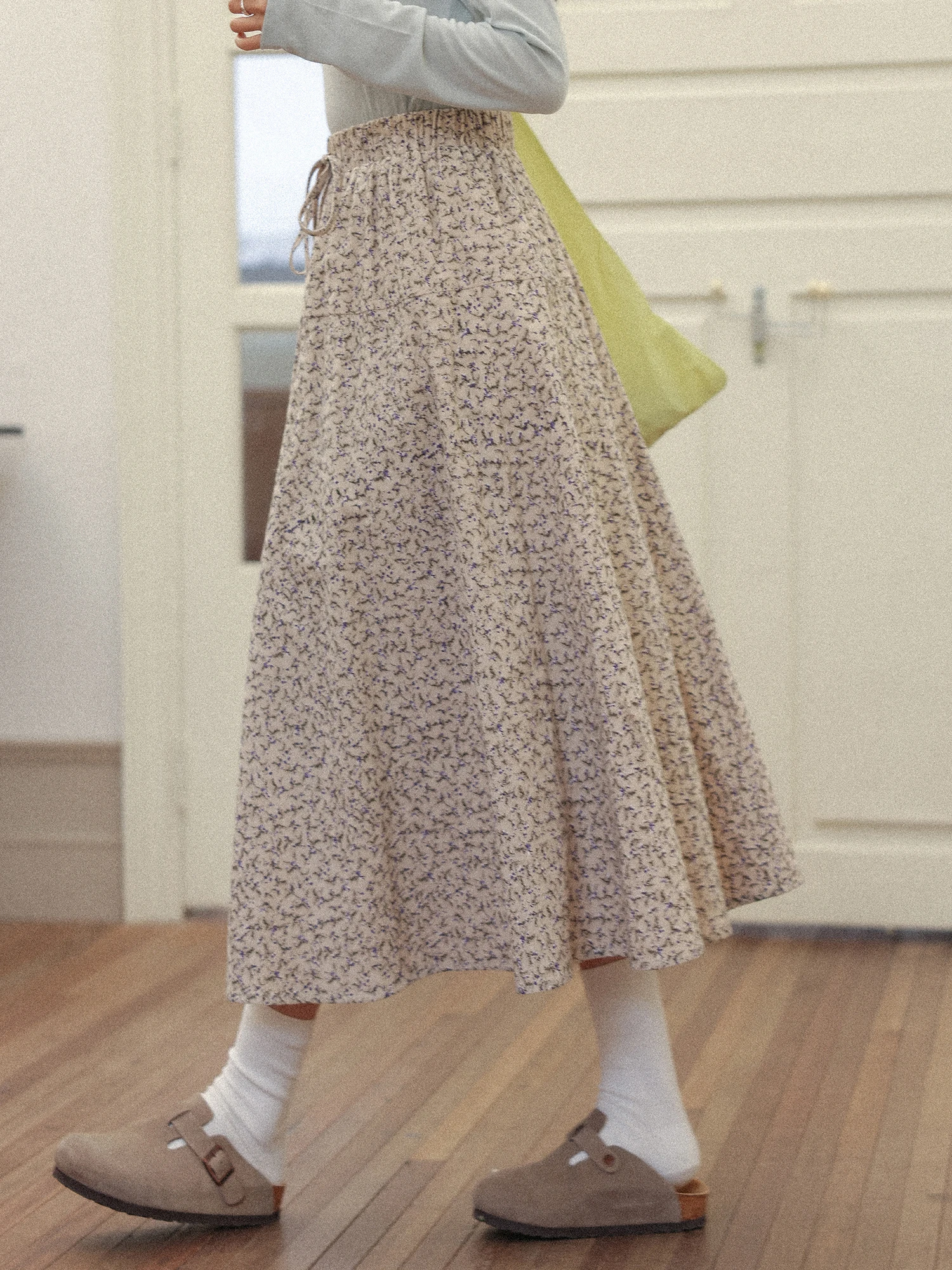 

Женская юбка миди с цветочным принтом и высокой талией, А-силуэт, весна 2026, новая корейская модель, стройнящая, свободный крой, DQ3220