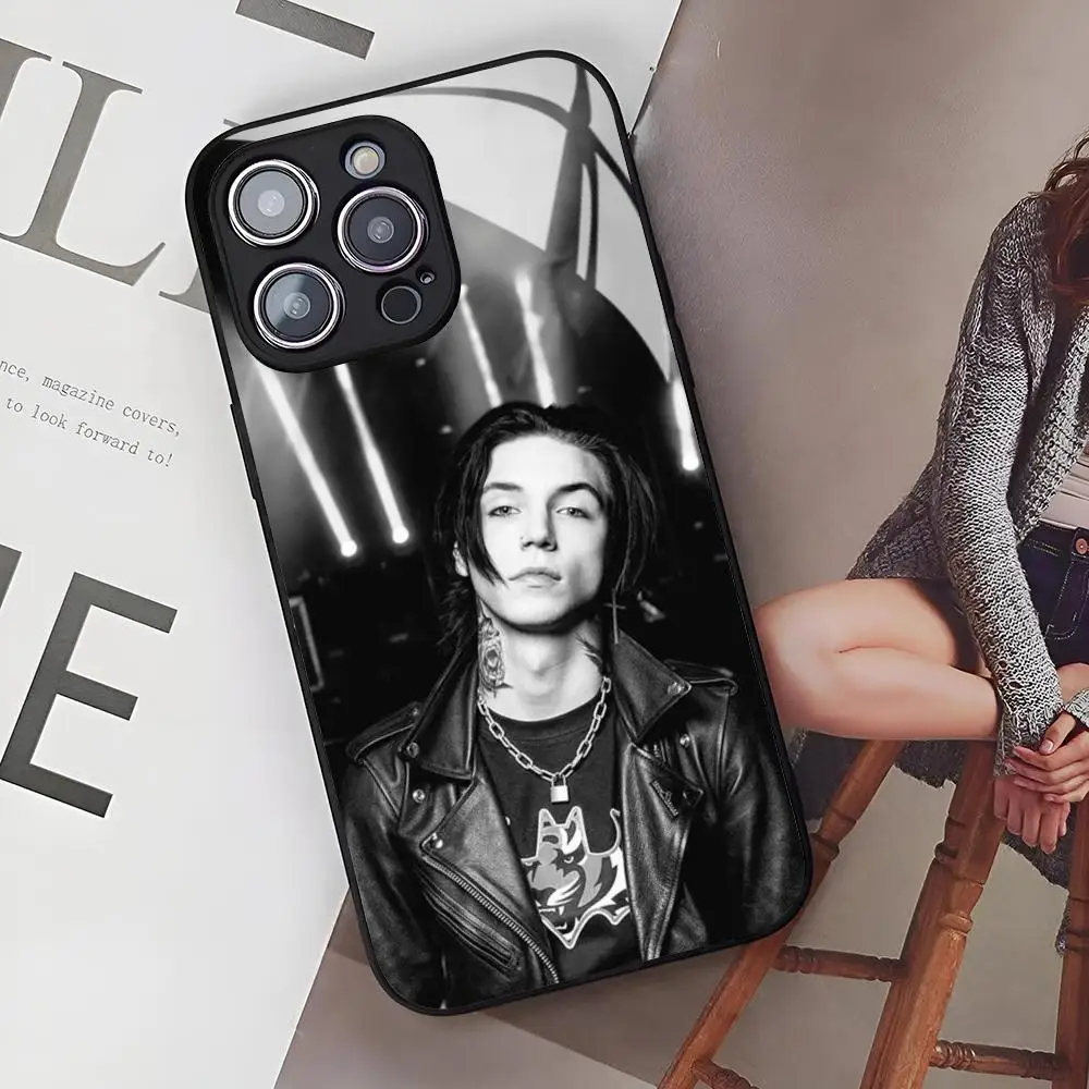 آندي بيرساك الحجاب العرائس BVB موضة جراب هاتف آيفون 17 الهواء 16 15 14 12 11 13 برو ماكس ميني Se Puls غطاء زجاجي