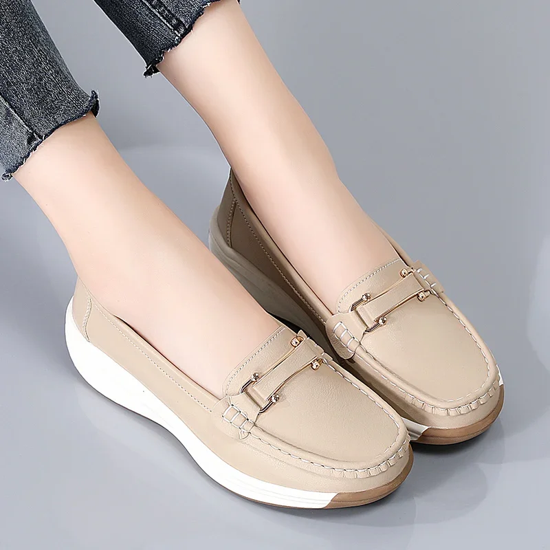 luxury Brand Female Slip-on Loafers Ladies Flat Shoes Designer Shoes Women Sneakers Chaussure Femme Round Toe Women Casual Shoes