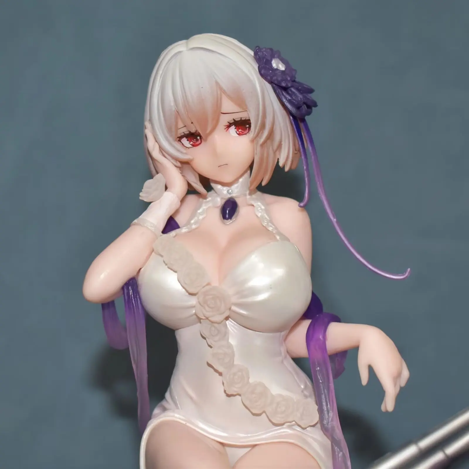 

Azur Lane Beautiful Girl Sirius Figure Anime Pure white rose VER.Change Face Sitting Gown Figma Model Ornament Gifts