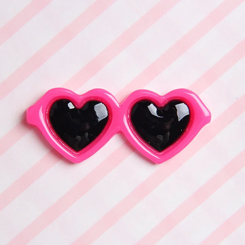10 pezzi casuali casa delle bambole mini occhiali a forma di cuore occhiali da sole modello mini resina flatback decorazioni fai da te gioca giocattolo casa delle bambole accessori moda
