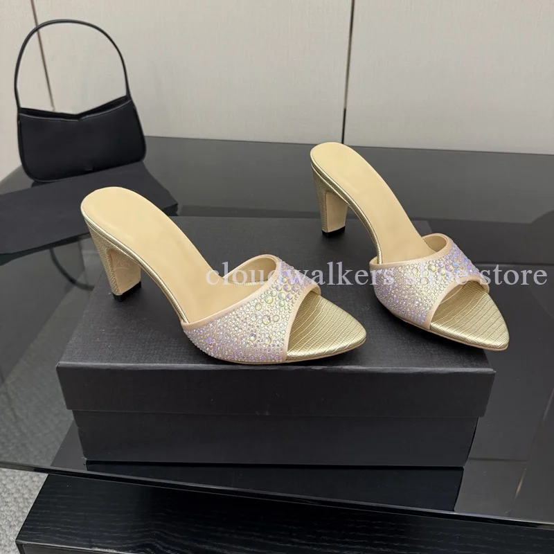 

Niche Fashion Colorful Crystal Hot Diamond Pointed Toe Slippers Multicolor Patent Leather Texture Slip On High Heel Slippers