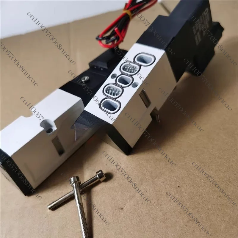 Solenoid valve SIE311-IP-SD2-D4 hot runner SIE311-1P-SD2-A2 AC220V DC24V