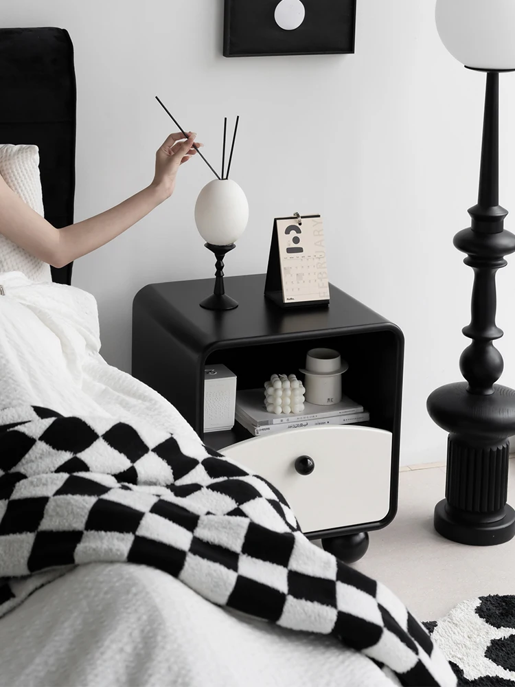 Modern Simplicity Night Table Bedroom Decoration Storage Cabinet Nordic Light Luxury Style Creative Arch Home Bedside Table