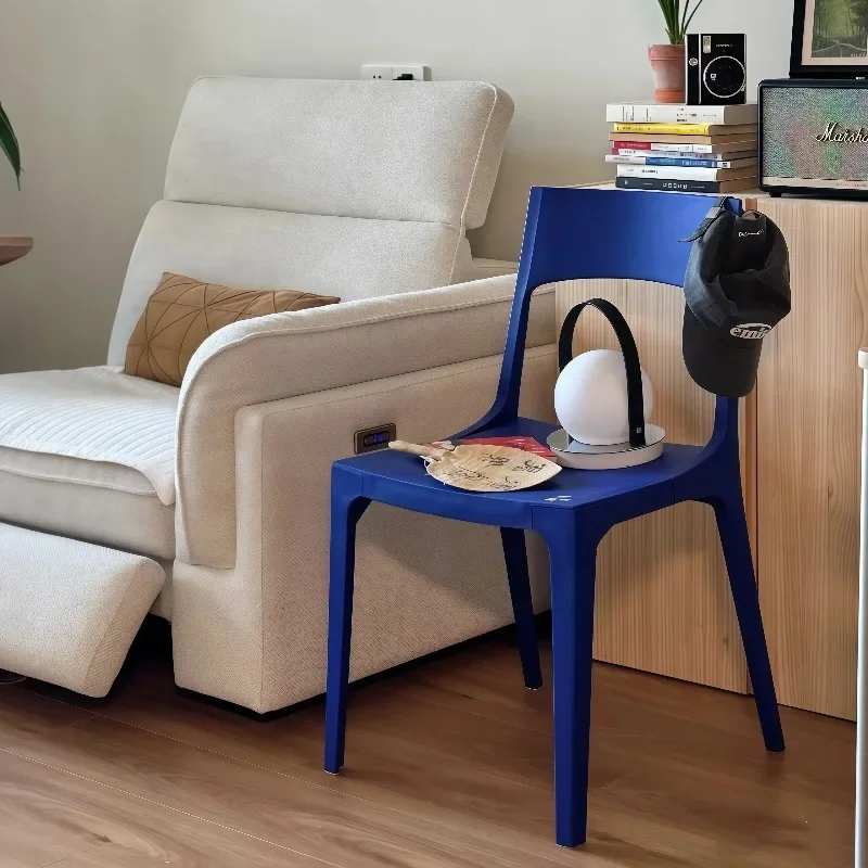 *w for Style Two-Tone Plastic Dining Chair - Modern Minimalist Ergonomic Accent Chair Living Room & Kitchen Chair for Home*