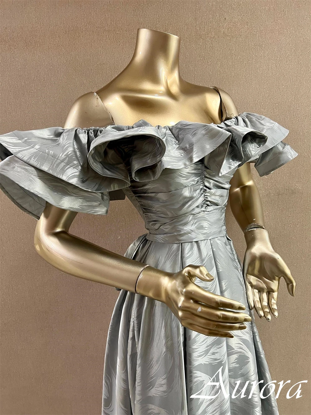 فستان كوكتيل عالي الجودة بأكمام قصيرة مكشوف الكتفين مخصص على شكل حرف A بطول الشاي فستان كوكتيل رسمي بسحاب خلفي ناعم