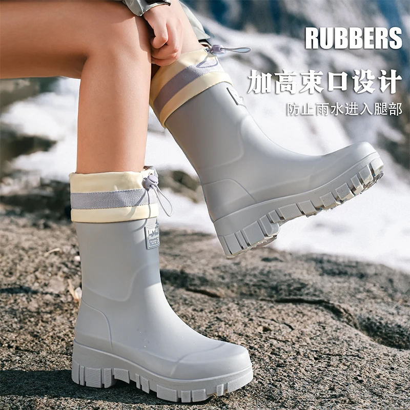 Moda estilo coreano botas de chuva femininas meia alta comprimento lã forrado quente versátil à prova dwaterproof água sapatos ao ar livre de couro