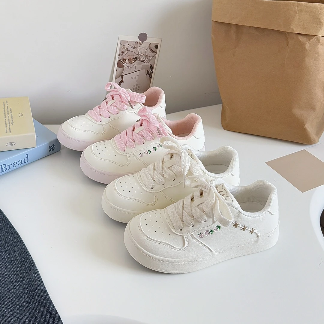 

Women's White Sneakers Spring Autumn New Lightweight Breathable Outdoor Casual Shoes Flower Lace Up Comfortable Board Shoes